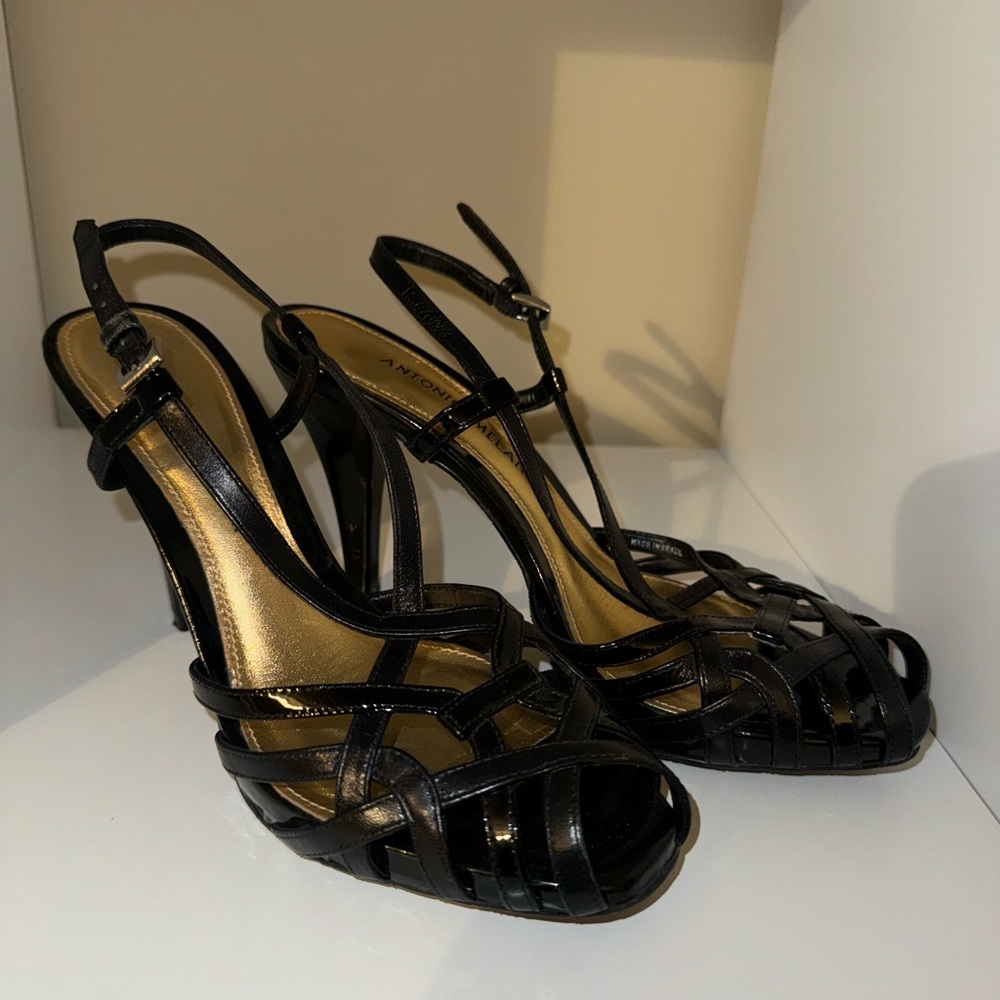 Antonio Melani Vintage Heels